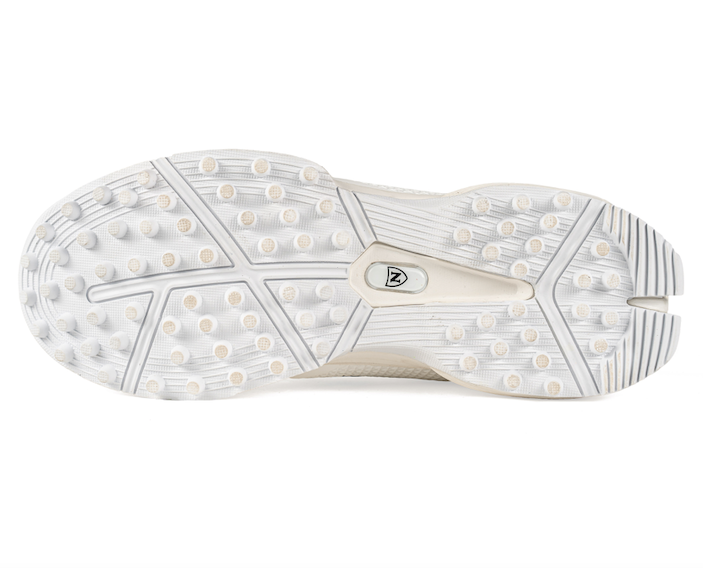 Elite All Rounder Shoe Pimples // White